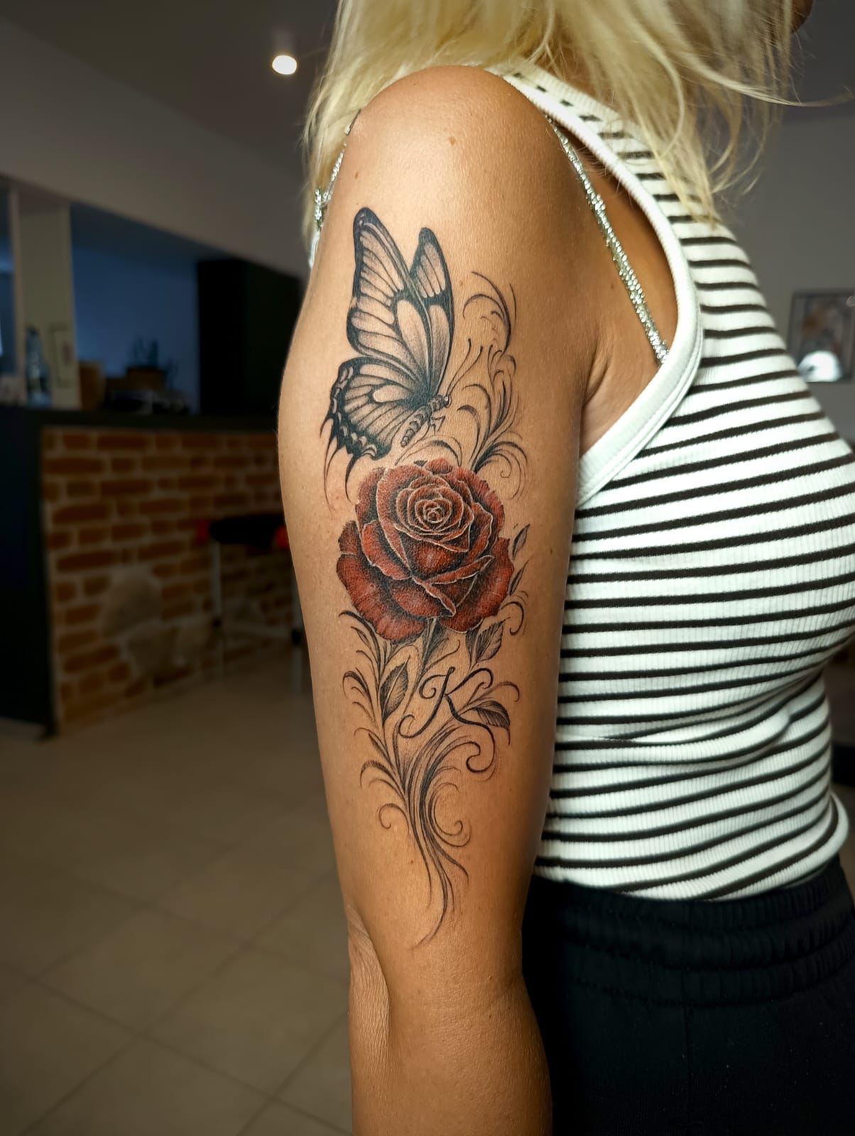 Kamil – kamil illustrativ color flowers