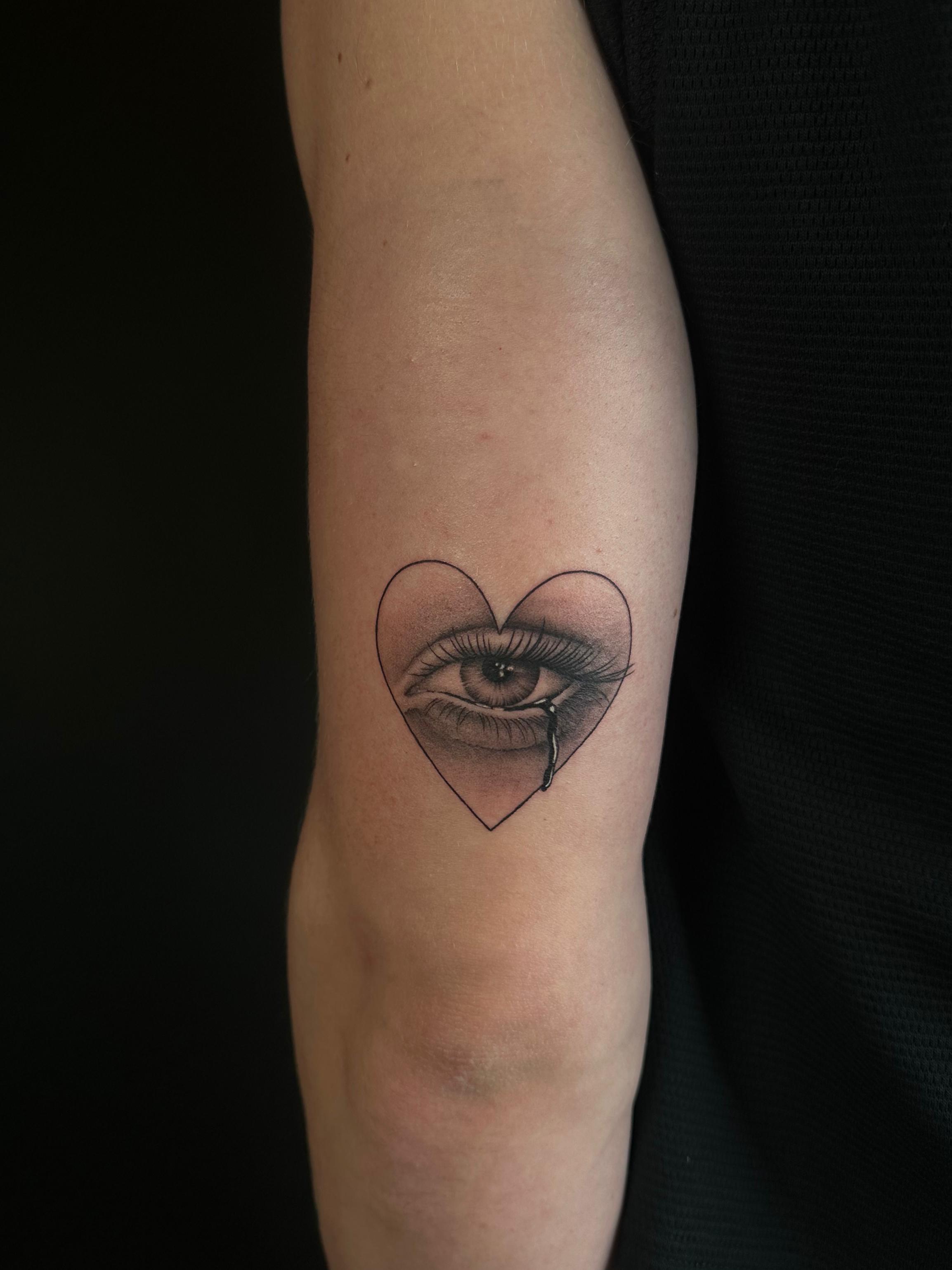 Rabea – rabea fineline heart